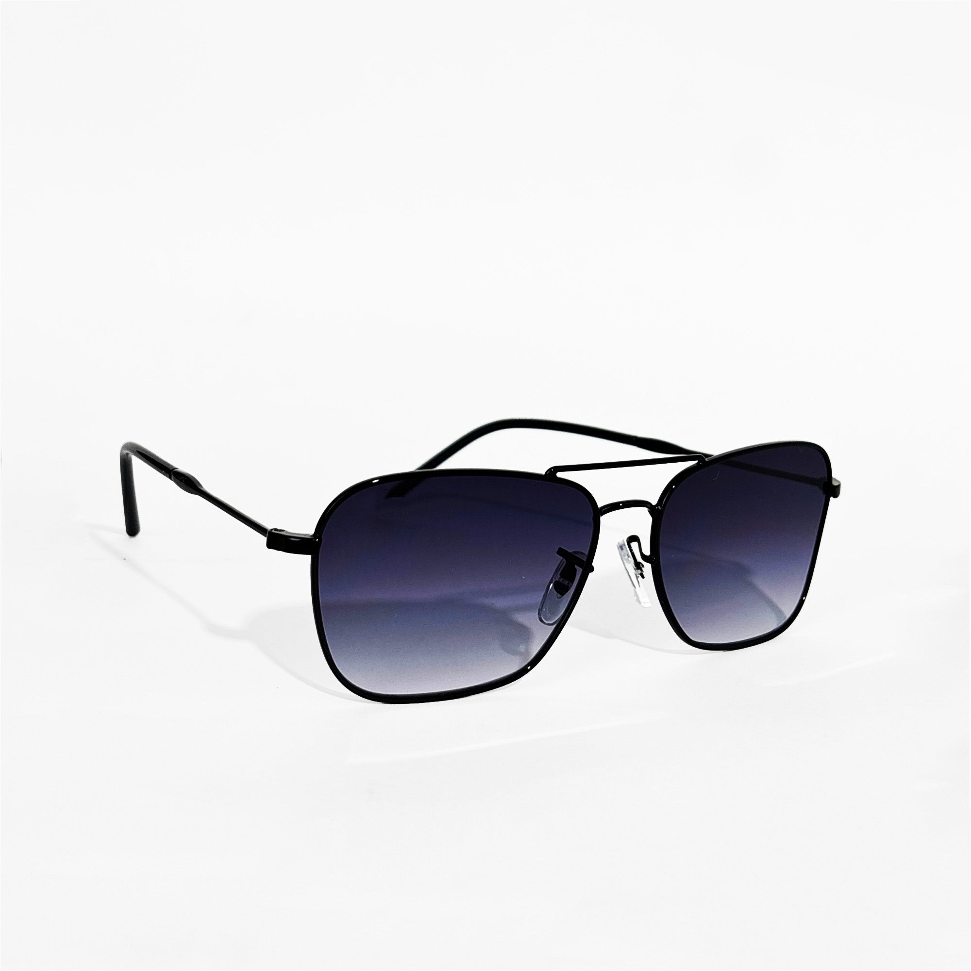 Nova Black Gradient Aviator Sunglasses