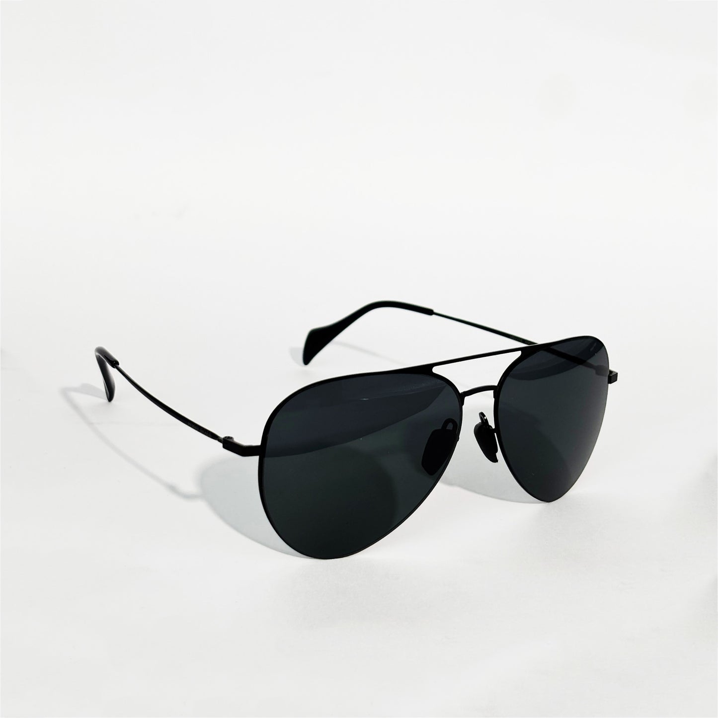 Aero Black Aviator Sunglasses