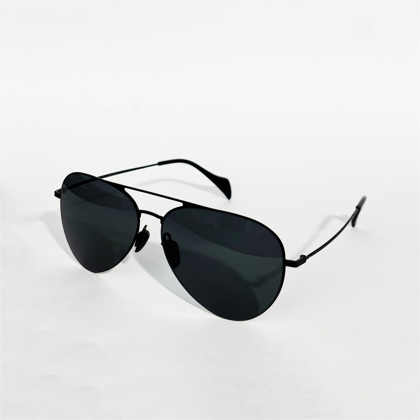 Aero Black Aviator Sunglasses