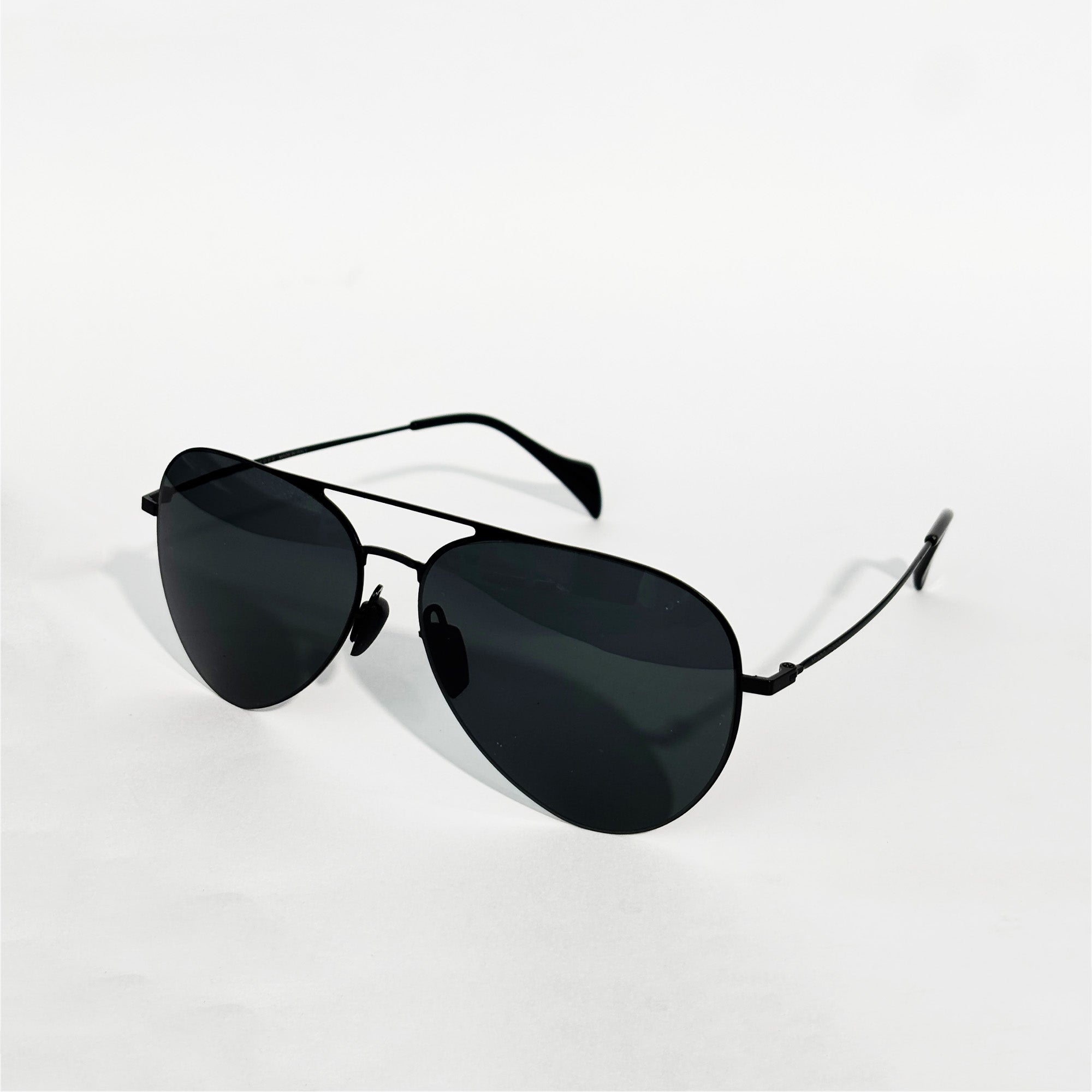 Aero Black Aviator Sunglasses